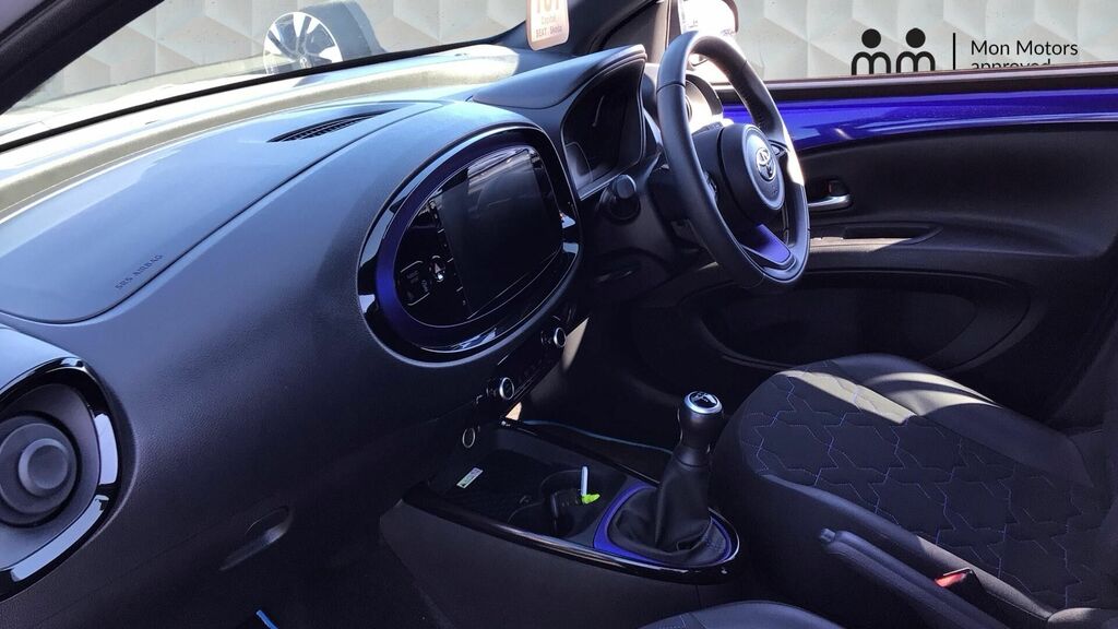 Toyota Aygo X 1.0 Vvt-i Exclusive Euro 6 5-Door AY60SAT Blue #2