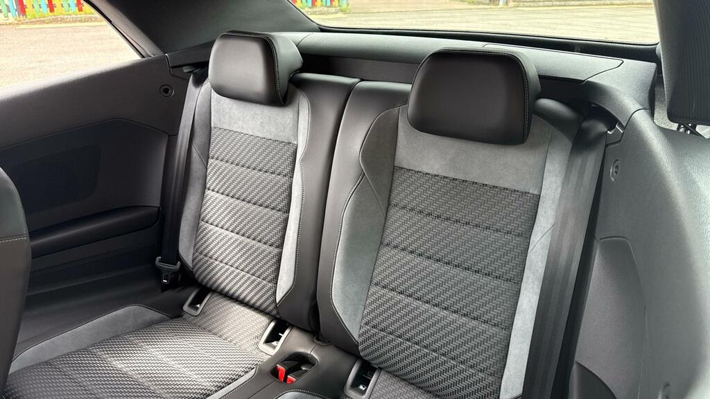 Volkswagen T-Roc Black Edition Black #18