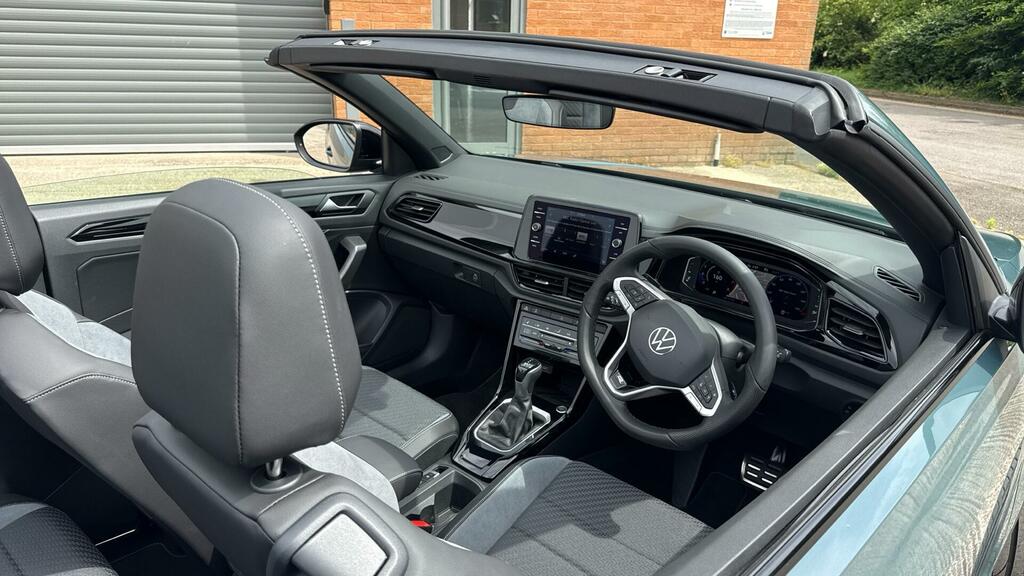 Volkswagen T-Roc Black Edition Black #27