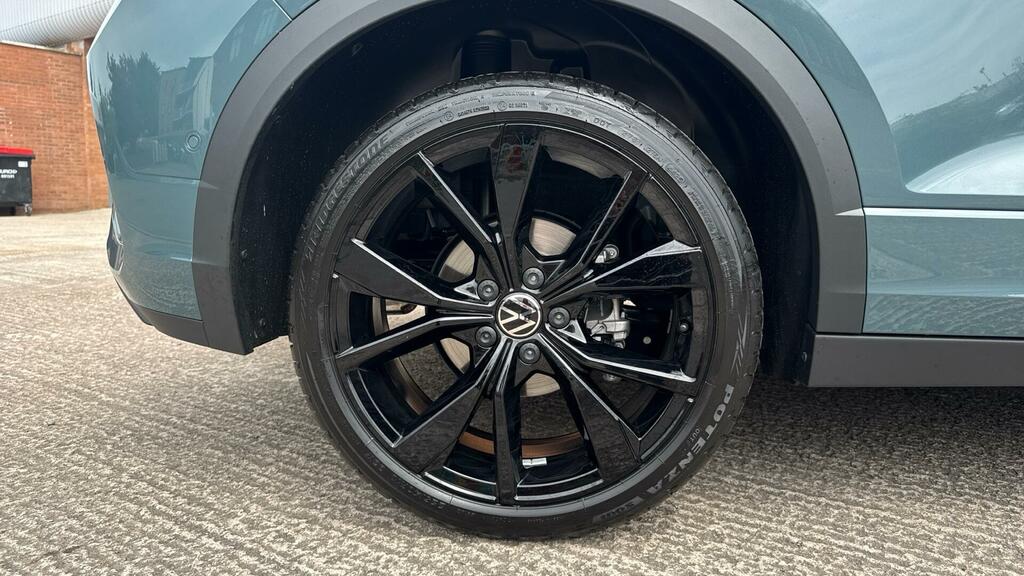Volkswagen T-Roc Black Edition Black #4