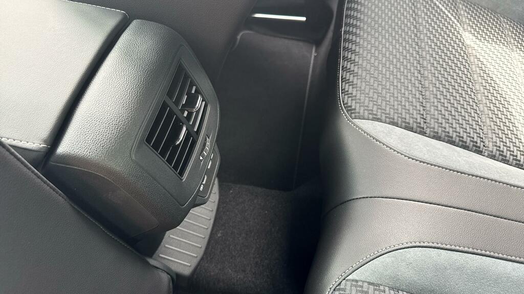 Volkswagen T-Roc Black Edition Black #20