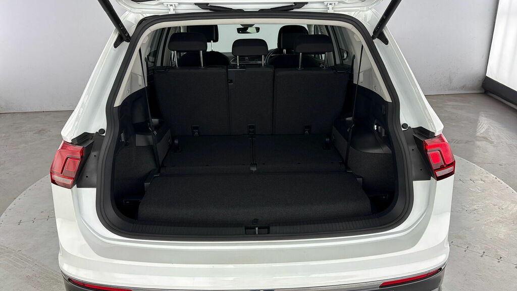 Volkswagen Tiguan Allspace Elegance Blue #51