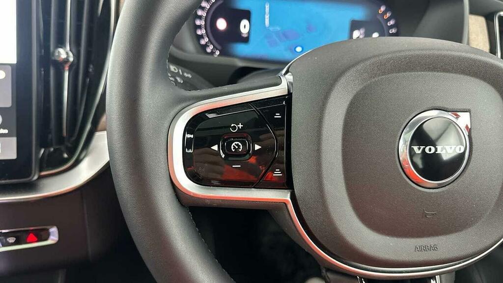 Volvo XC90 2.0 B5p Plus Pro Dark Awd Geartronic Black #20