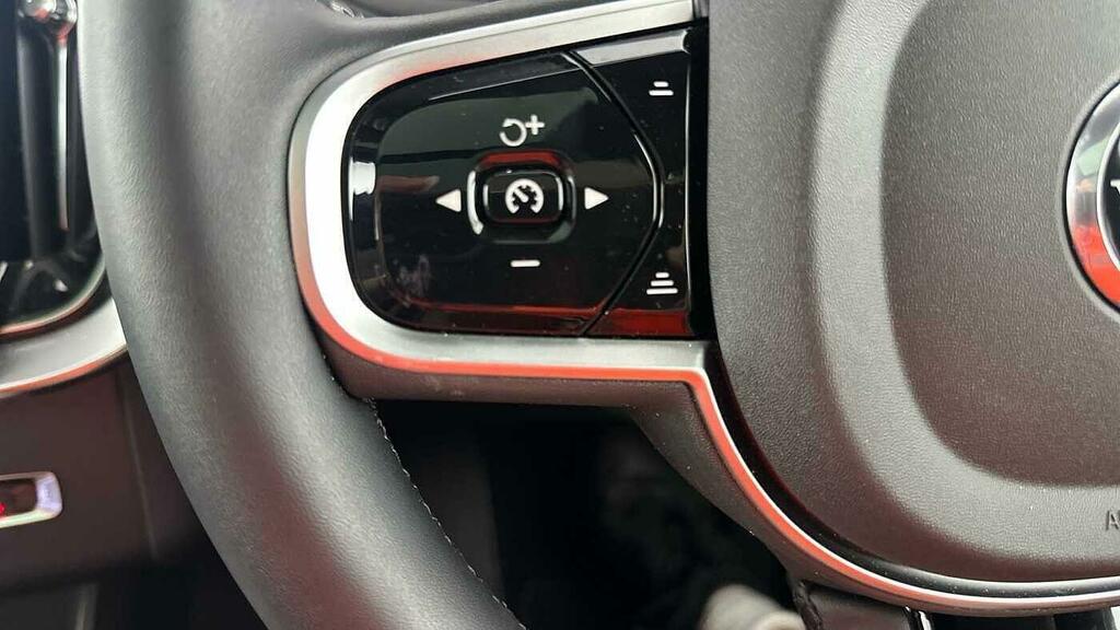 Volvo XC90 2.0 B5p Plus Pro Dark Awd Geartronic Black #22