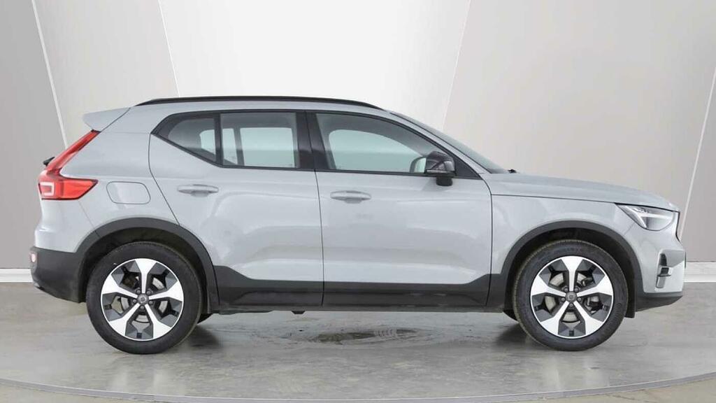 Volvo XC40 2.0 B4 Mhev Plus Dark Dct Euro 6 5-Door RF25UDD Grey #2