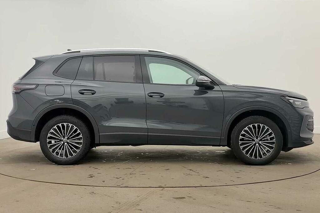 Volkswagen Tiguan R-line Green #3