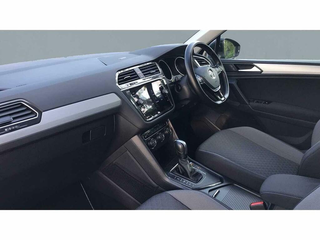 Volkswagen Tiguan 2.0 Tdi 150 R-line Tech Dsg Black #5