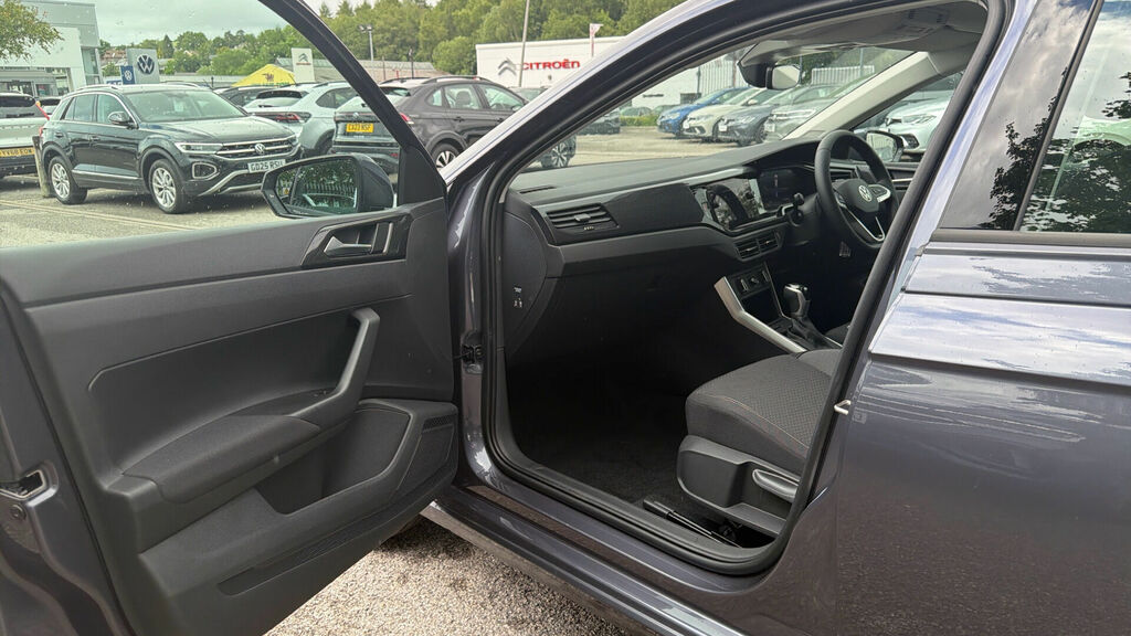 Volkswagen Polo 1.0 Tsi Life Black #16