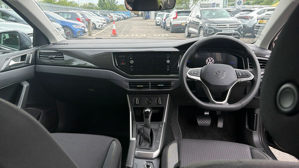 Volkswagen Polo 1.0 Tsi Life Black #8