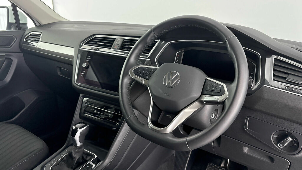 Volkswagen Tiguan Allspace Tsi Life Dsg Euro 6 5-Door ST74VDF White #6
