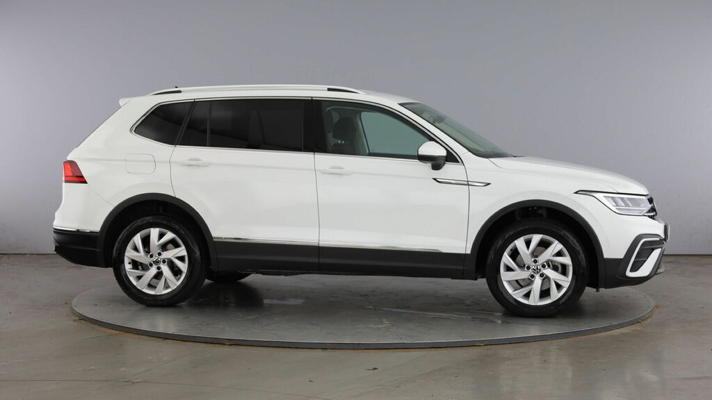 Volkswagen Tiguan Allspace Tsi Life Dsg Euro 6 5-Door ST74VDF White #4