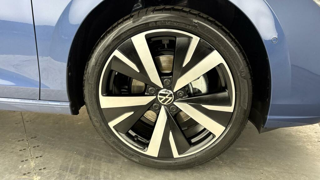 Volkswagen Golf Hatch Match 1.5 Etsi 150 Ps 7-Speed Dsg 5-Door Blue #4