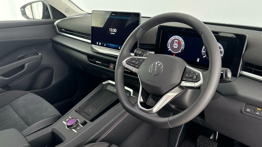 Volkswagen T-Roc 1.5 Tsi Match Black Roof Blue #15
