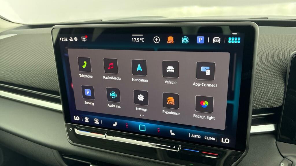 Volkswagen T-Roc 1.5 Tsi Match Black Roof Blue #24