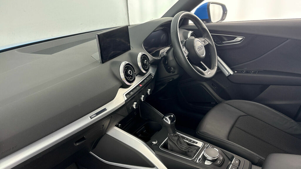 Audi Q2 Tfsi Cod 35 S Line S Tronic Euro 6 5-Door Blue #2