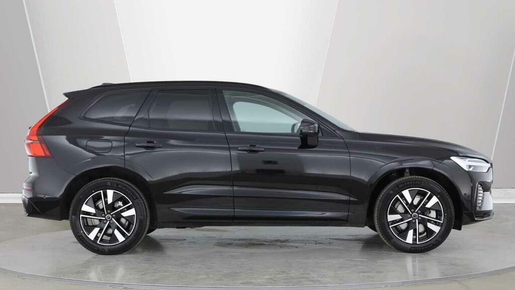 Volvo XC60 2.0 B5 Mhev Plus Euro 6 5-Door Black #2