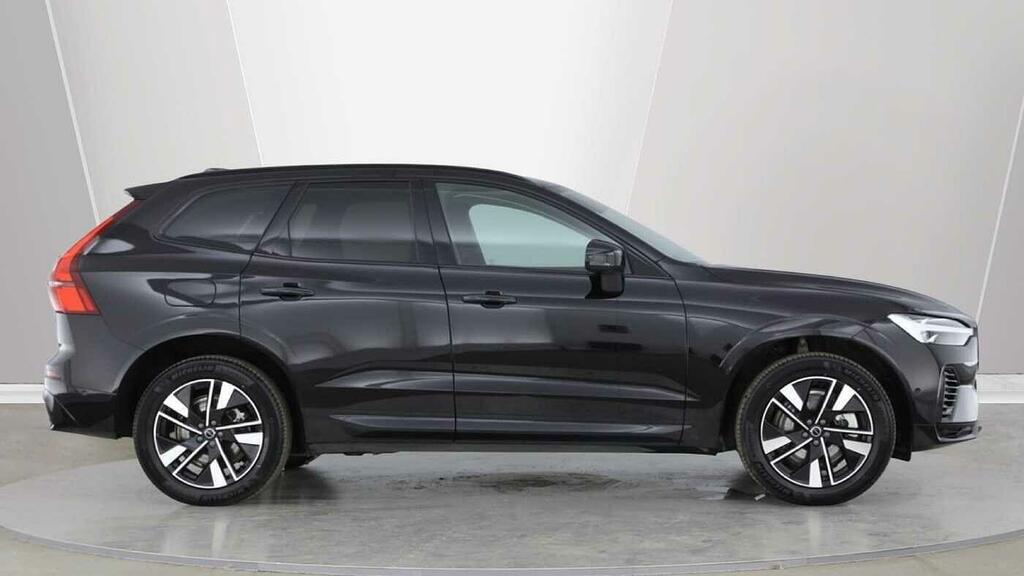 Volvo XC60 2.0 T6 18.8Kwh Plus Euro 6 5-Door Black #2