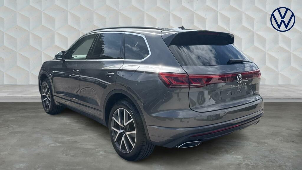 Volkswagen Touareg Elegance 3.0 Tsi 4Motion Ehybrid 381 Ps 8-Speed Ti Grey #2