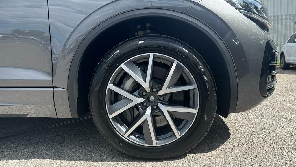 Volkswagen Touareg Elegance 3.0 Tsi 4Motion Ehybrid 381 Ps 8-Speed Ti Grey #4