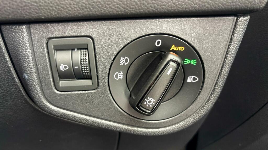 Volkswagen Taigo 1.0 Tsi Black Edition Suv Dsg 115 Ps Black #27