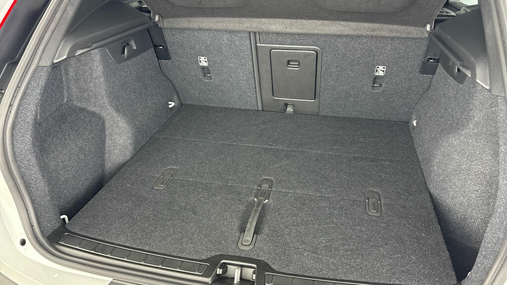Volvo XC40 Recharge Plus, T4 Plug-in Hybrid, Black #37