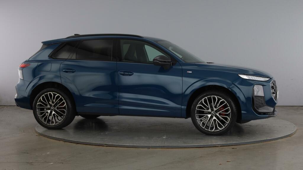 Audi Q3 Tfsi Edition 1 S Tronic Euro 6 5-Door Blue #3