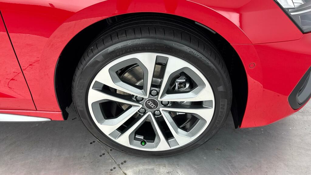 Audi A3 Sportback S Line Tfsi E 204 Ps S Tronic Red #4