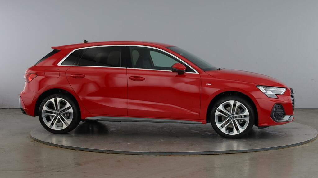 Audi A3 Sportback S Line Tfsi E 204 Ps S Tronic Red #3