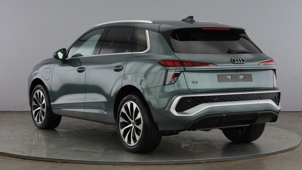 Audi Q3 Suv S Line E-hybrid 272 Ps S Tronic Green #2
