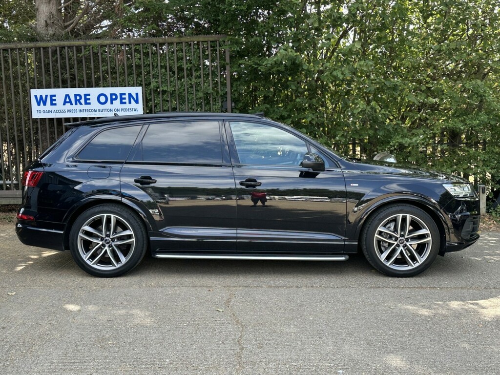 Audi Q7 3.0 Tdi V6 S Line Tiptronic Quattro Black #2