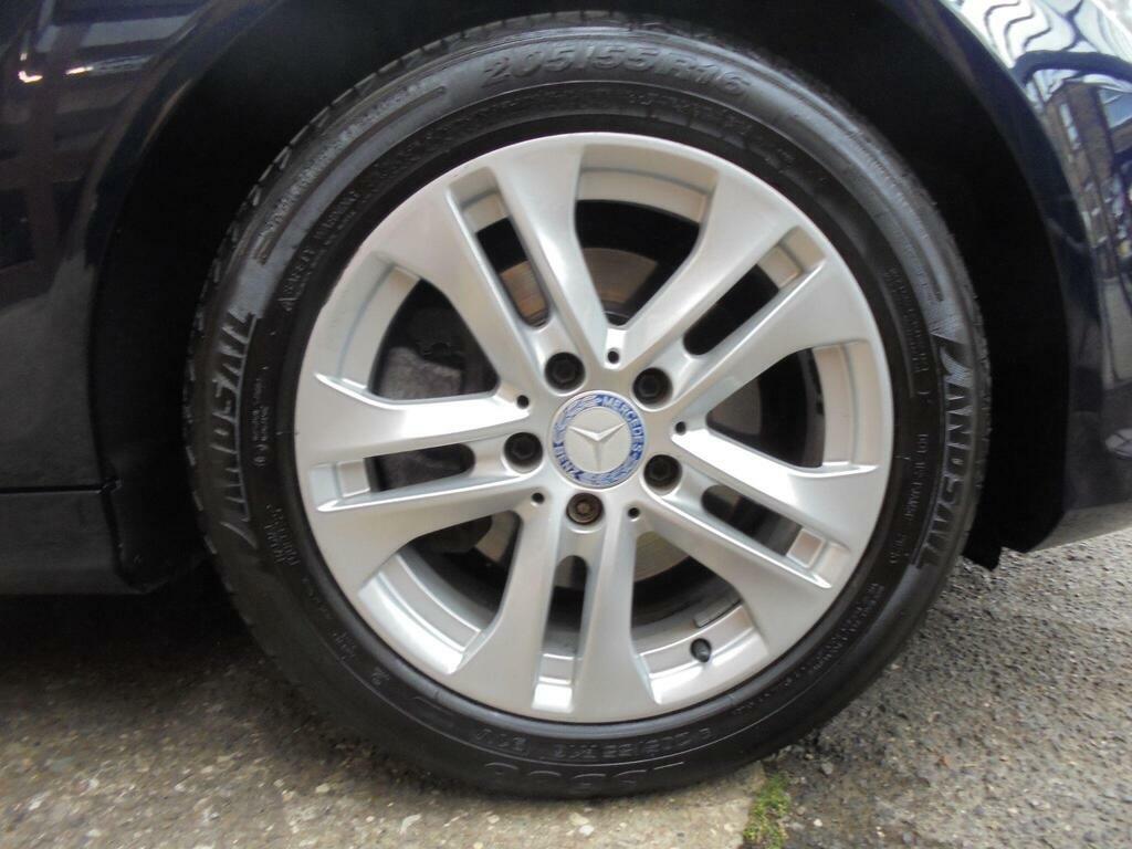 Mercedes-Benz C Class 2.1 C220 Cdi Amg Sport Edition Premium Plus 168 White #32