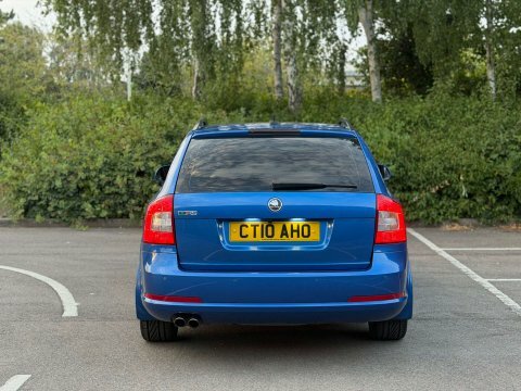 Skoda Octavia 2.0 Tdi Pd Laurin Klement 8 Services Le Black #27