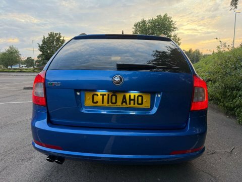 Skoda Octavia 2.0 Tdi Pd Laurin Klement 8 Services Le Black #29