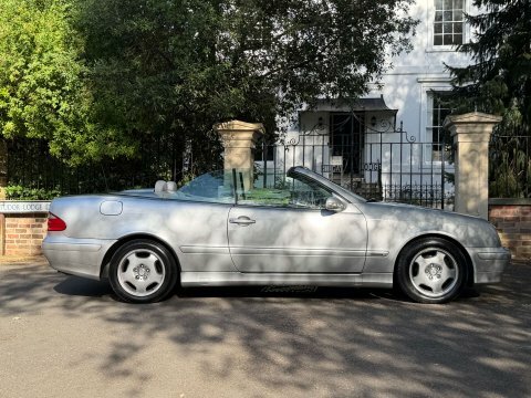 Mercedes-Benz CLK Convertible 1.8 Clk200 Kompressor Avantgarde Cabri Black #17