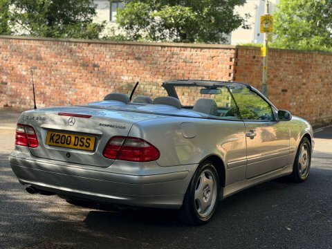 Mercedes-Benz CLK Convertible 1.8 Clk200 Kompressor Avantgarde Cabri Black #7