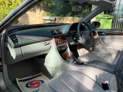Mercedes-Benz CLK Convertible 1.8 Clk200 Kompressor Avantgarde Cabri Black #29