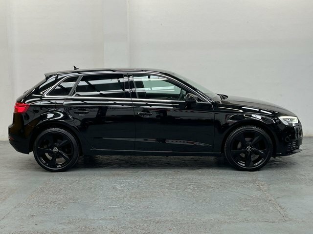 Audi A3 1.4Tfsi Sport Sportback S Tronic Black #2