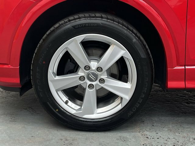 Audi Q2 1.0 Tfsi Sport Red #5