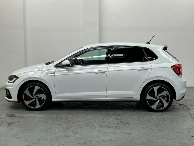 Volkswagen Polo 2.0 Tsi Gti Dsg White #4