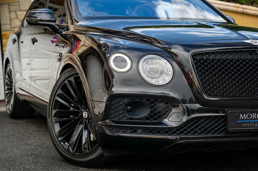 Bentley Bentayga Bentley Bentayga Estate 4.0 V8 Mulliner Driving Sp White #23