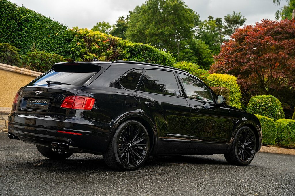Bentley Bentayga Bentley Bentayga Estate 4.0 V8 Mulliner Driving Sp White #85