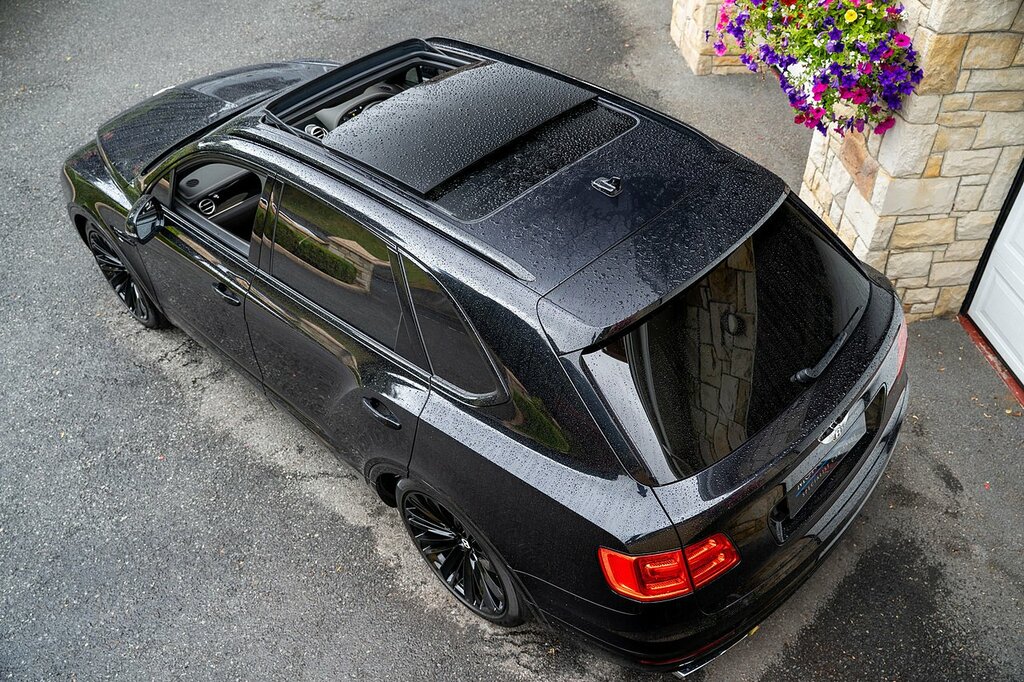 Bentley Bentayga Bentley Bentayga Estate 4.0 V8 Mulliner Driving Sp White #78