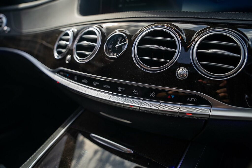 Mercedes-Benz S Class Coupe 4.0 S560 V8 Biturbo Amg Line Premium G-tro Silver #78