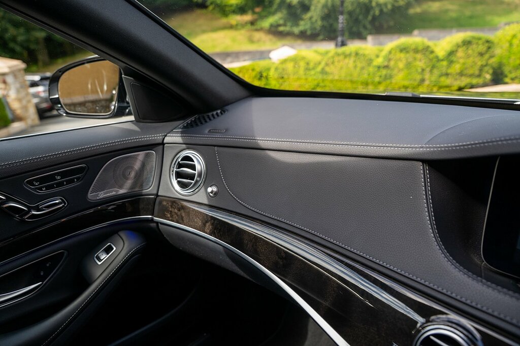 Mercedes-Benz S Class Coupe 4.0 S560 V8 Biturbo Amg Line Premium G-tro Silver #57