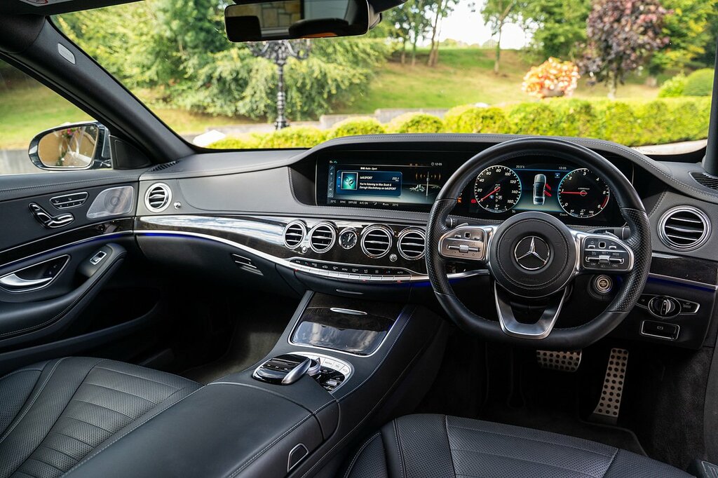 Mercedes-Benz S Class Coupe 4.0 S560 V8 Biturbo Amg Line Premium G-tro Silver #43