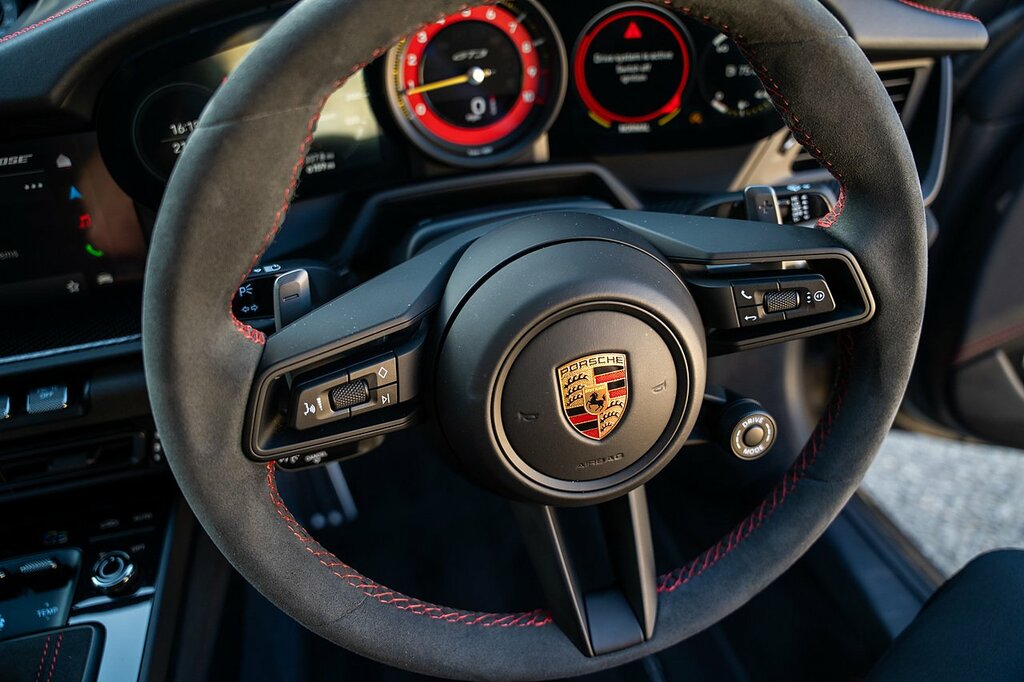 Porsche 911 3.7T 992 Sport Classic Coupe 5 Green #59