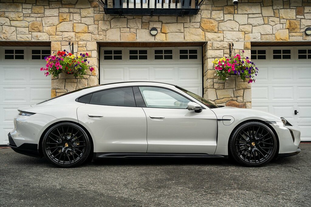 Porsche Taycan Performance Plus 93.4Kwh Turbo Saloon Grey #3