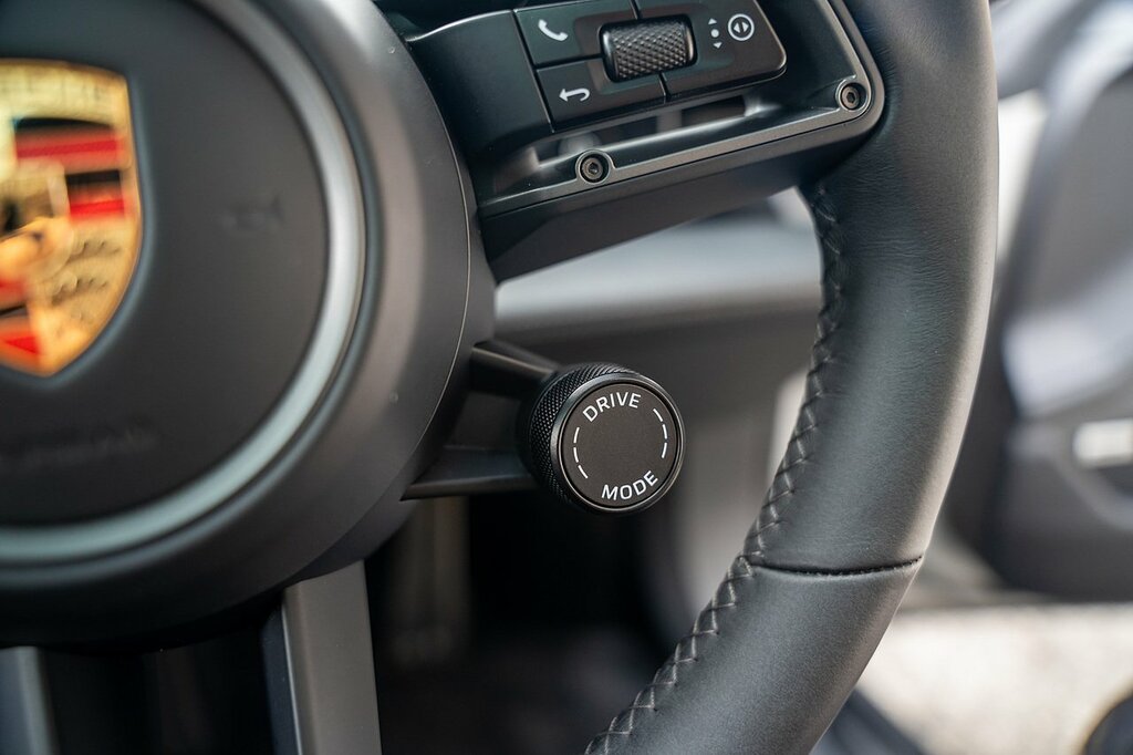 Porsche Taycan Taycan Turbo S Cross Turismo Black #88