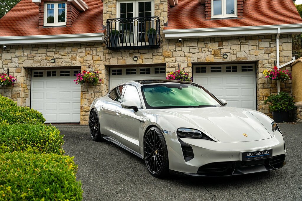 Porsche Taycan Taycan Turbo S Cross Turismo Black #98