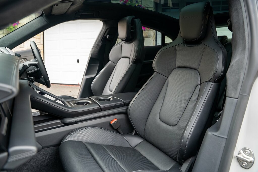 Porsche Taycan Taycan Turbo S Cross Turismo Black #75